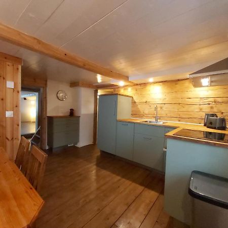 Tgesa Felici Apartment Tujetsch Bagian luar foto